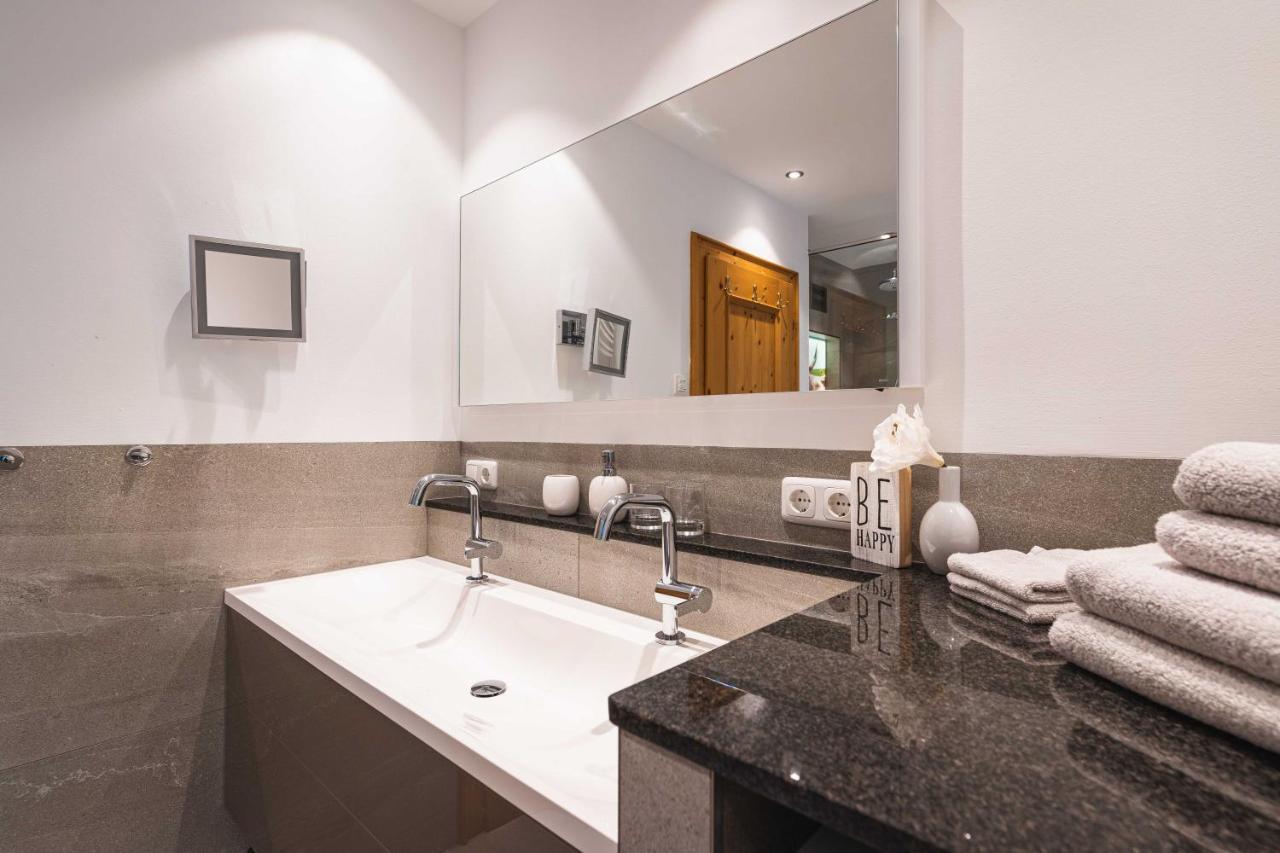 צל-אם-זי Chalet Crown Of The Alps By We Rent מראה חיצוני תמונה